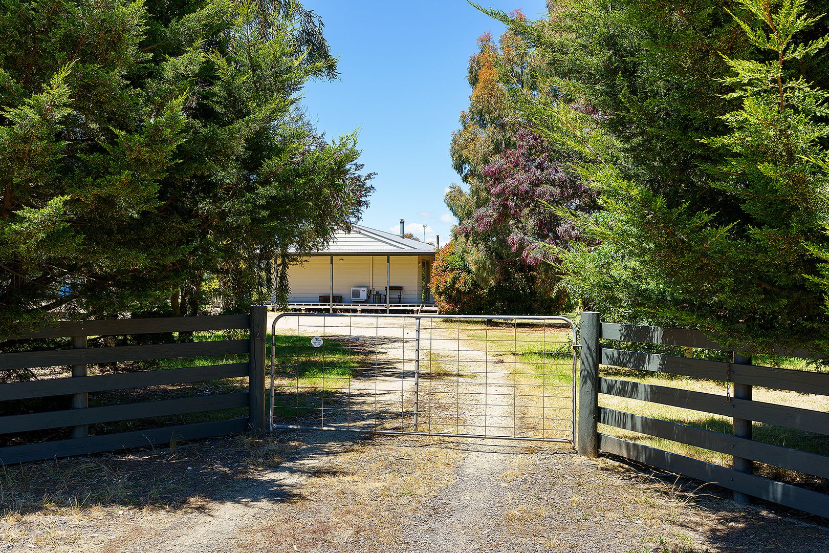 42 Thornhill Lane, Elphinstone VIC 3448, Image 2