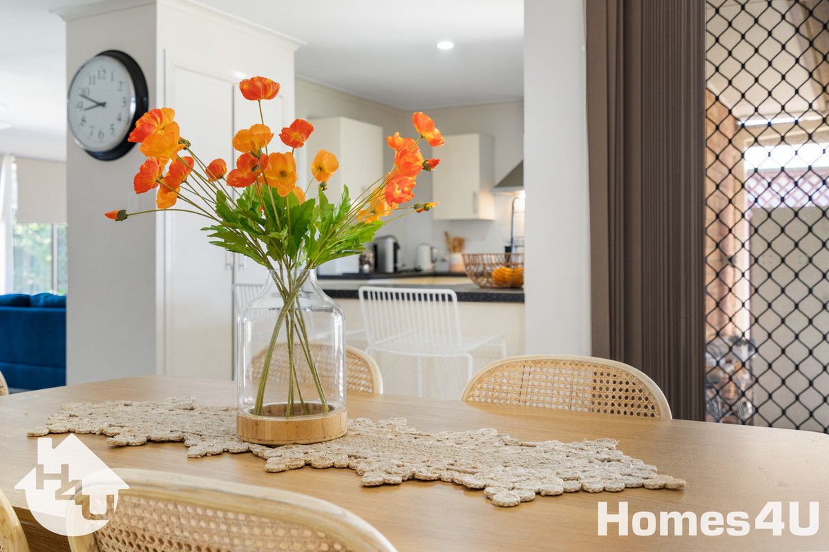 4 bedrooms House in 3 Timor Court KIPPA-RING QLD, 4021