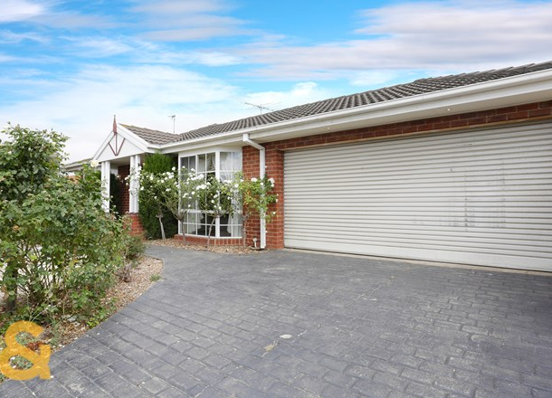 39 St Clair Boulevard, Roxburgh Park VIC 3064