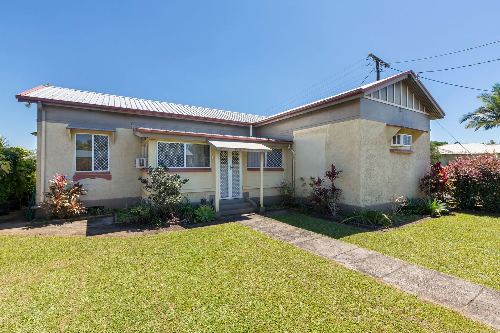 4 Velution Street, Innisfail QLD 4860 Domain