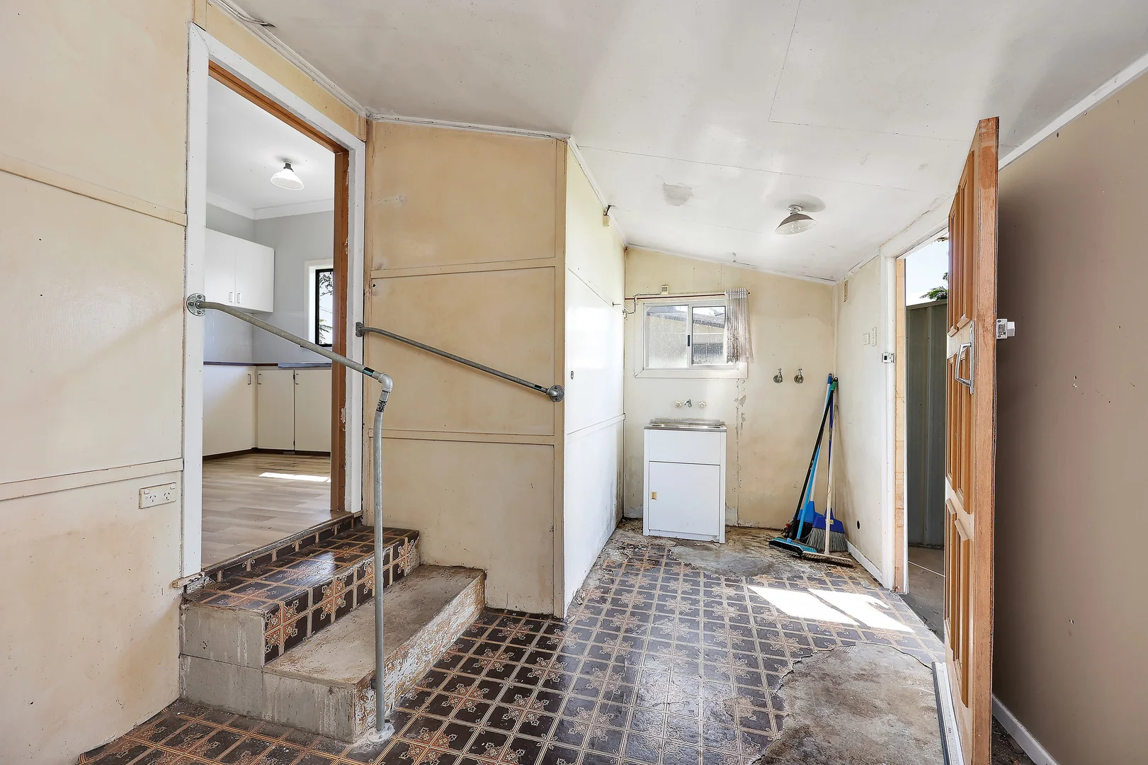 Additional image 14 of 204 Walker Street, Svensson Heights QLD 4670