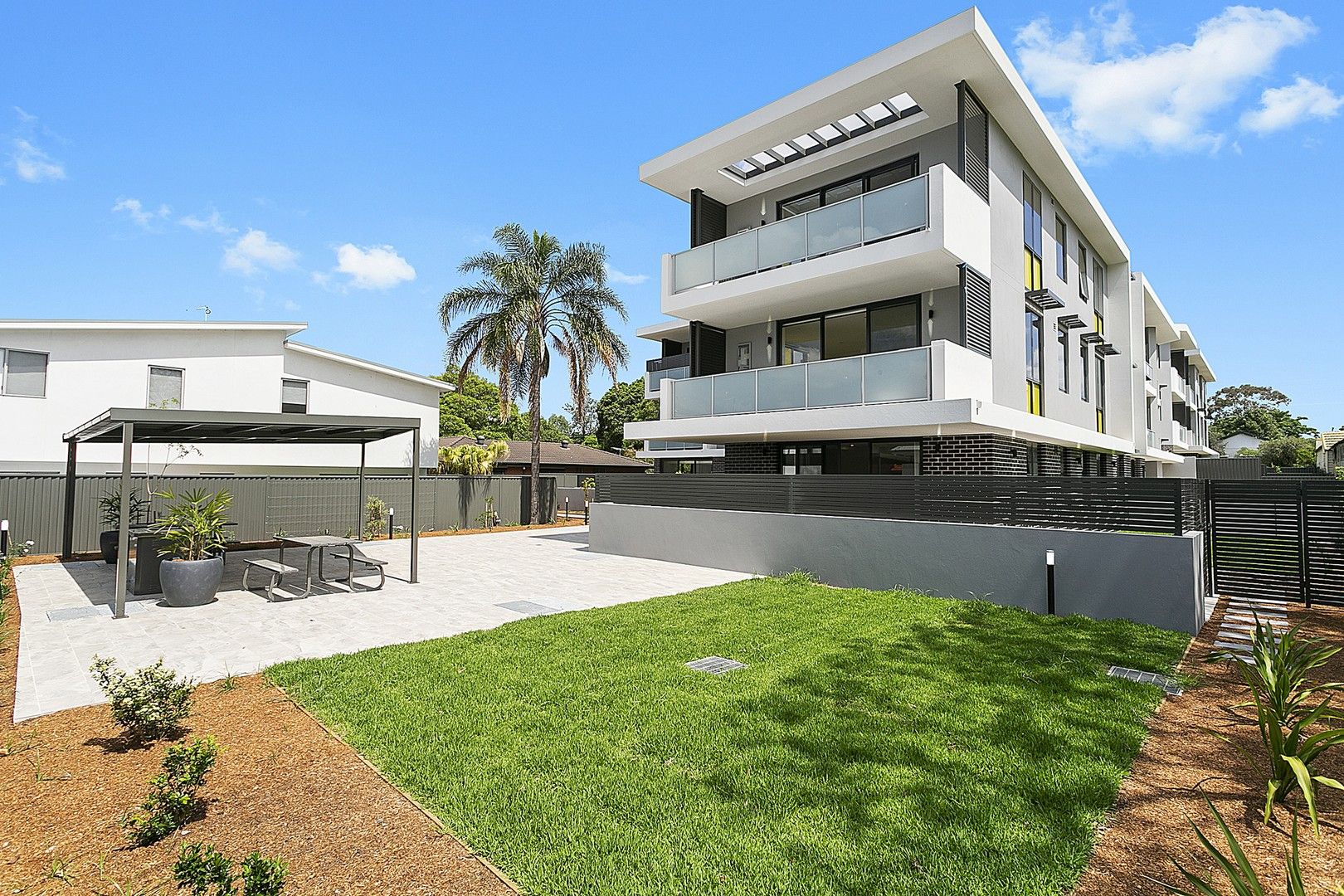 2 bedrooms Apartment / Unit / Flat in 3/60-62 Thomas Street PARRAMATTA NSW, 2150