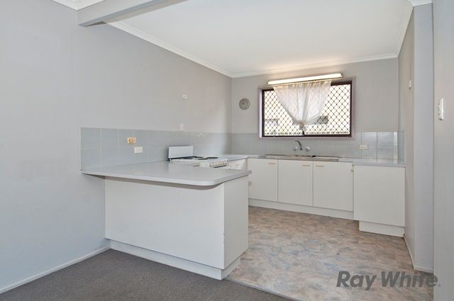 2/2 Cognac Ct, Kingston QLD 4114, Image 2