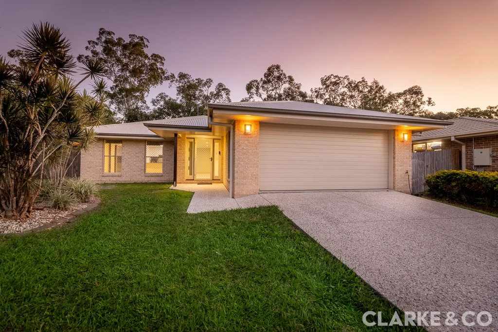 5 Crumpton Place, Beerwah QLD 4519