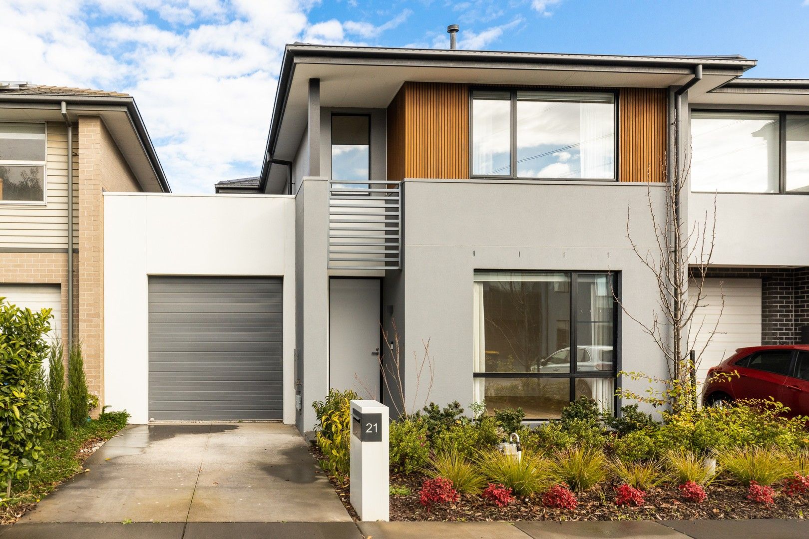 3 bedrooms House in 21 Newcastle Drive MULGRAVE VIC, 3170