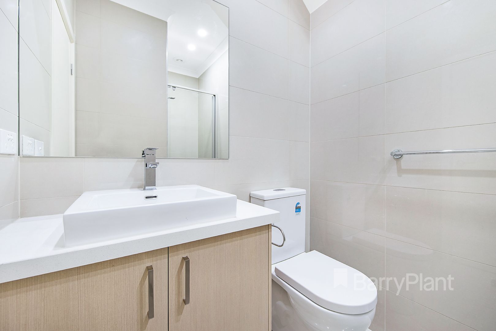 1/28 Liverpool Drive, Keysborough VIC 3173, Image 2