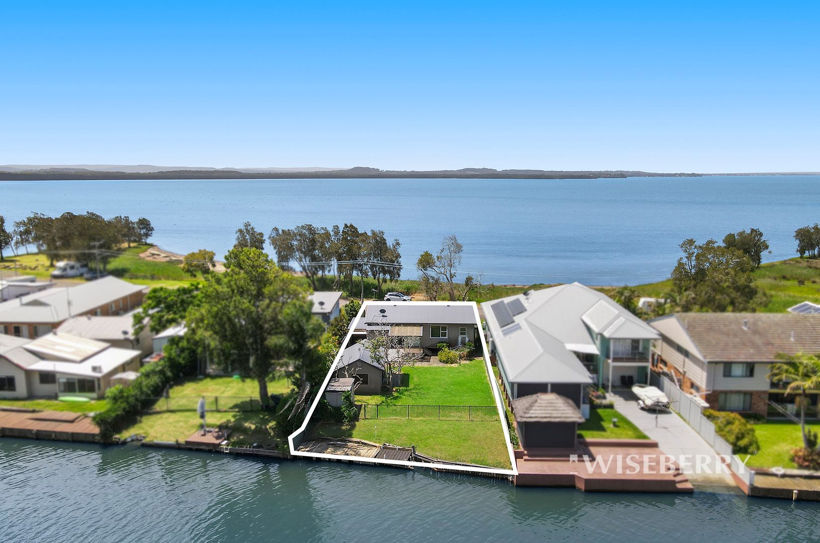 212 Geoffrey Road, Chittaway Point NSW 2261, Image 2