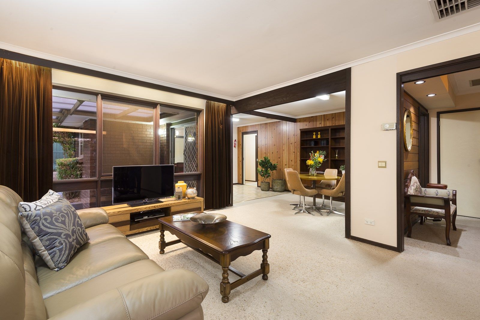 4 Mark Court, Chadstone VIC 3148, Image 1