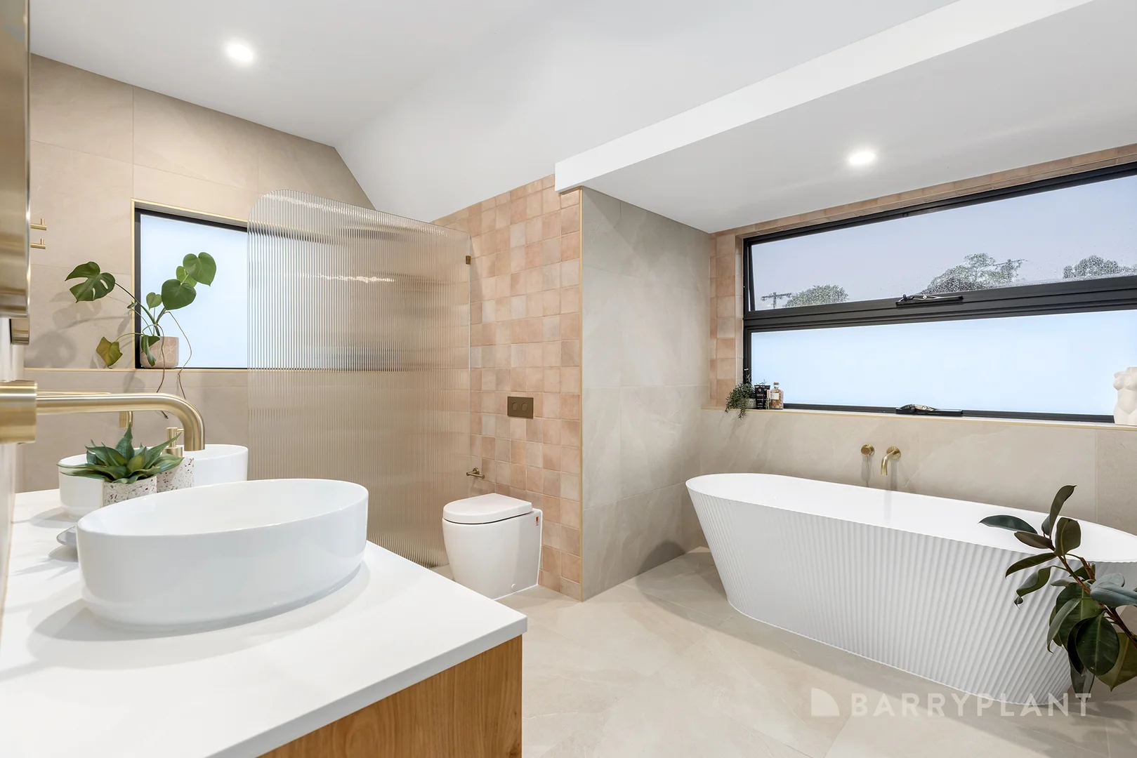 Additional image 8 of 16 Parry Drive, Mooroolbark VIC 3138