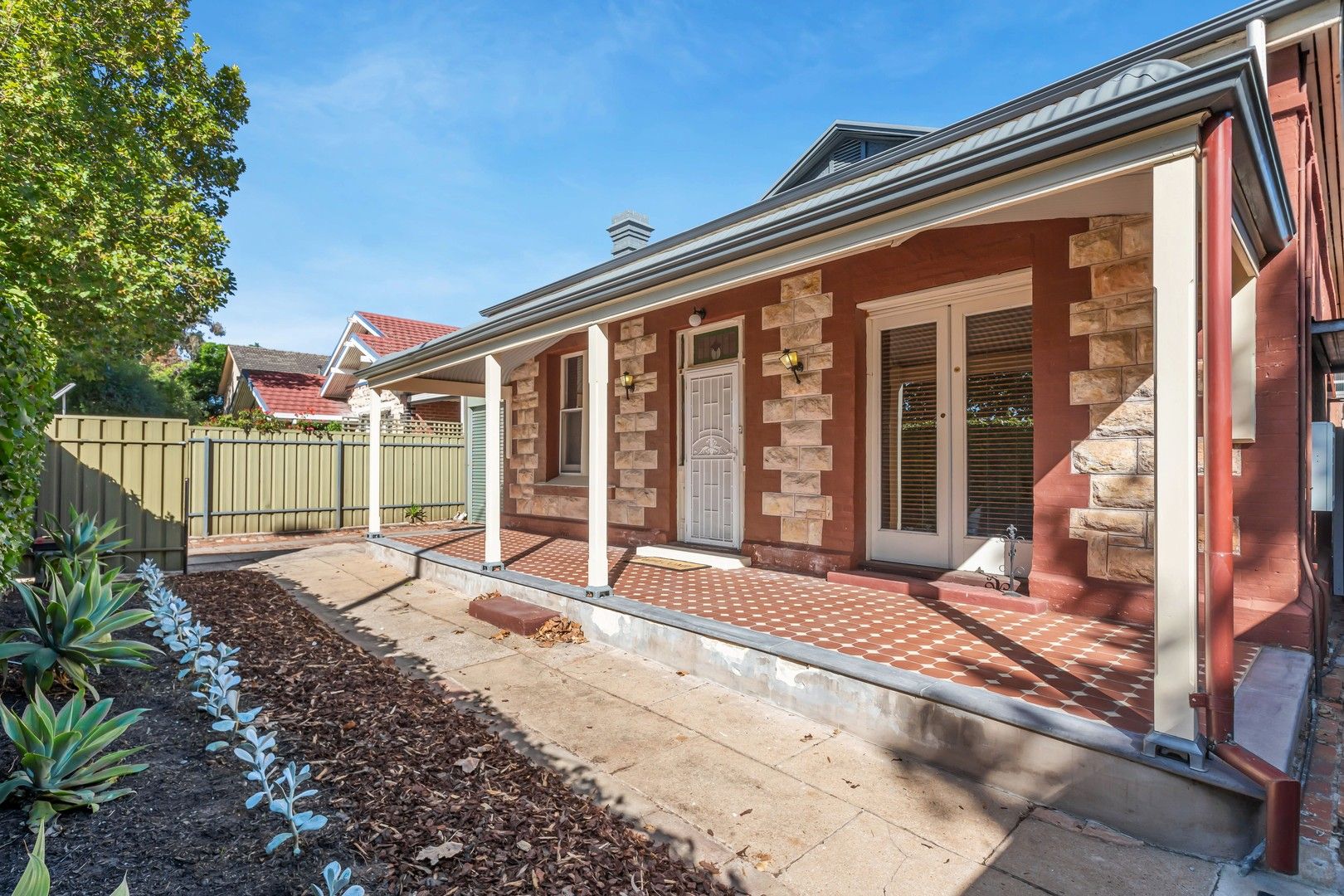 4 bedrooms House in 233 Cross Road CUMBERLAND PARK SA, 5041