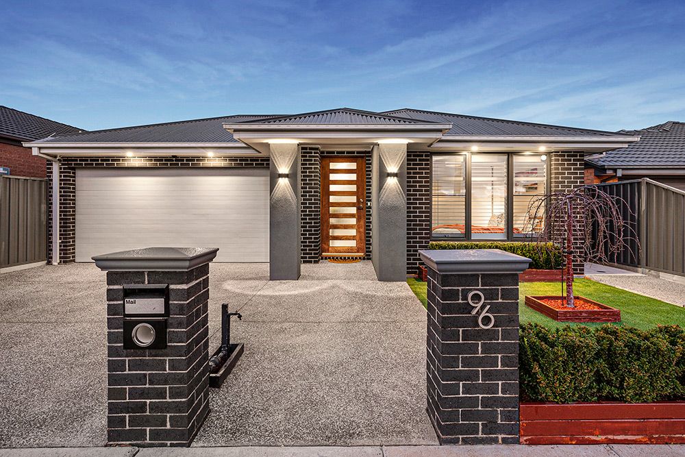 3 bedrooms House in 96 City Vista Court FRASER RISE VIC, 3336
