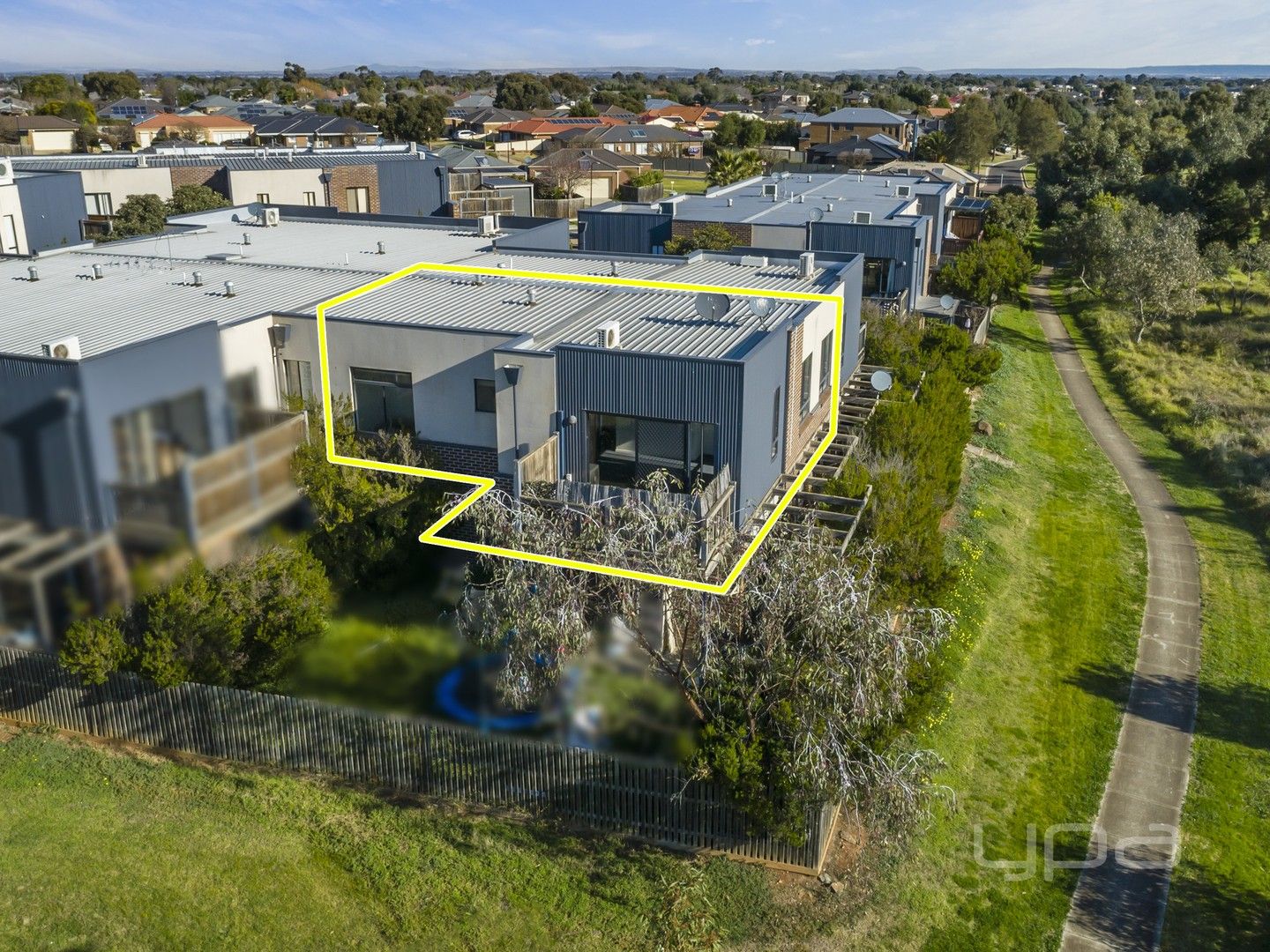 20/9 Petrea Place, Harkness VIC 3337, Image 0