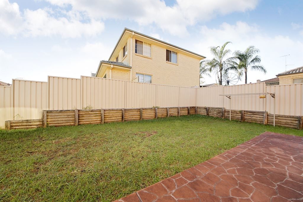9 Clydesdale Drive, Blairmount NSW 2559, Image 2