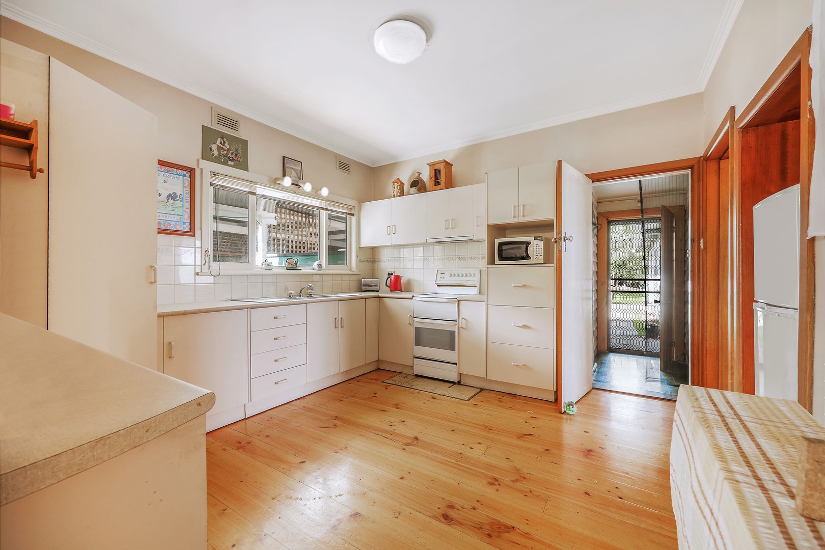 56 Barrett Street, Timboon VIC 3268, Image 2