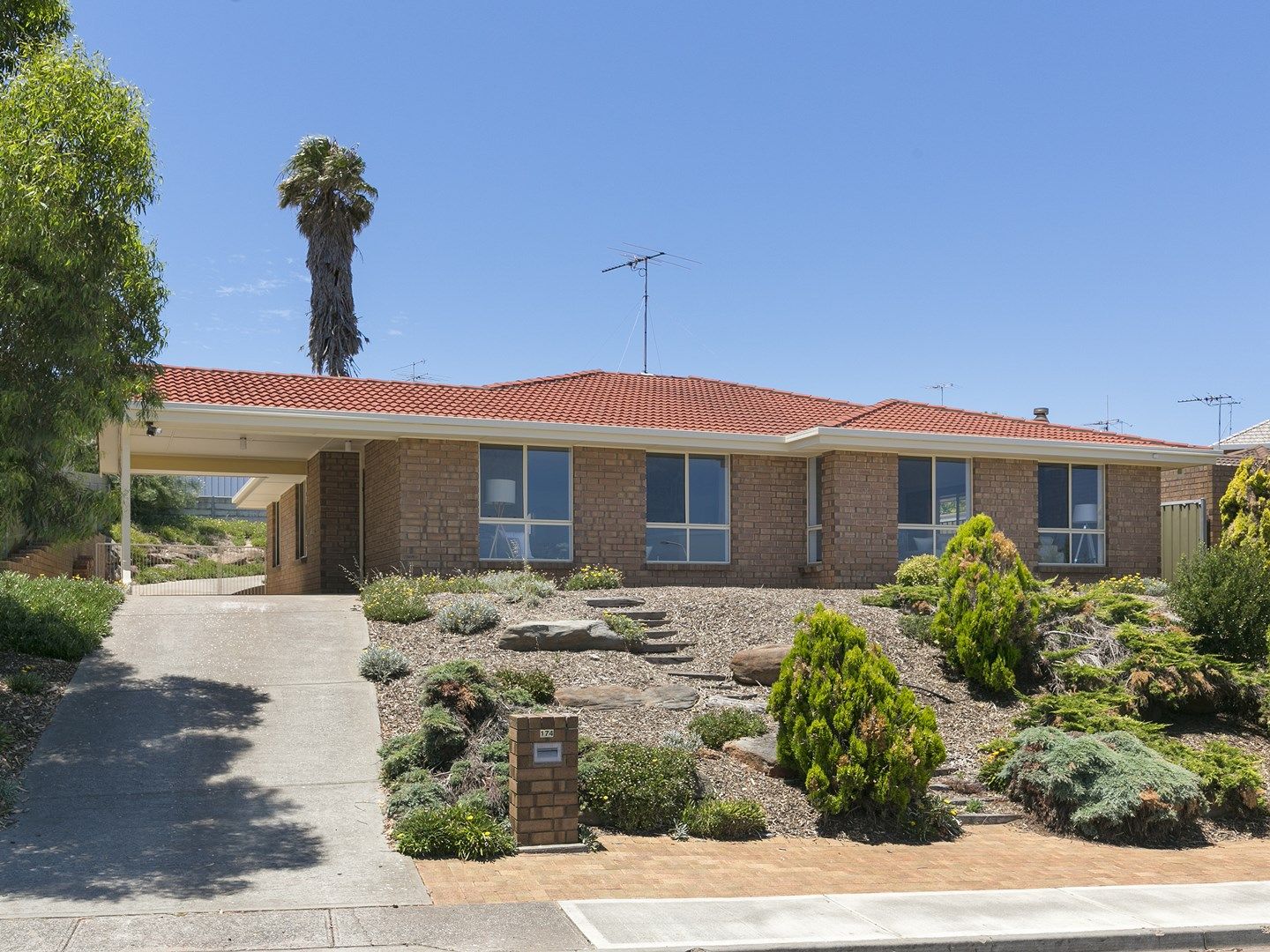 174 Perry Barr Road, Hallett Cove SA 5158, Image 0