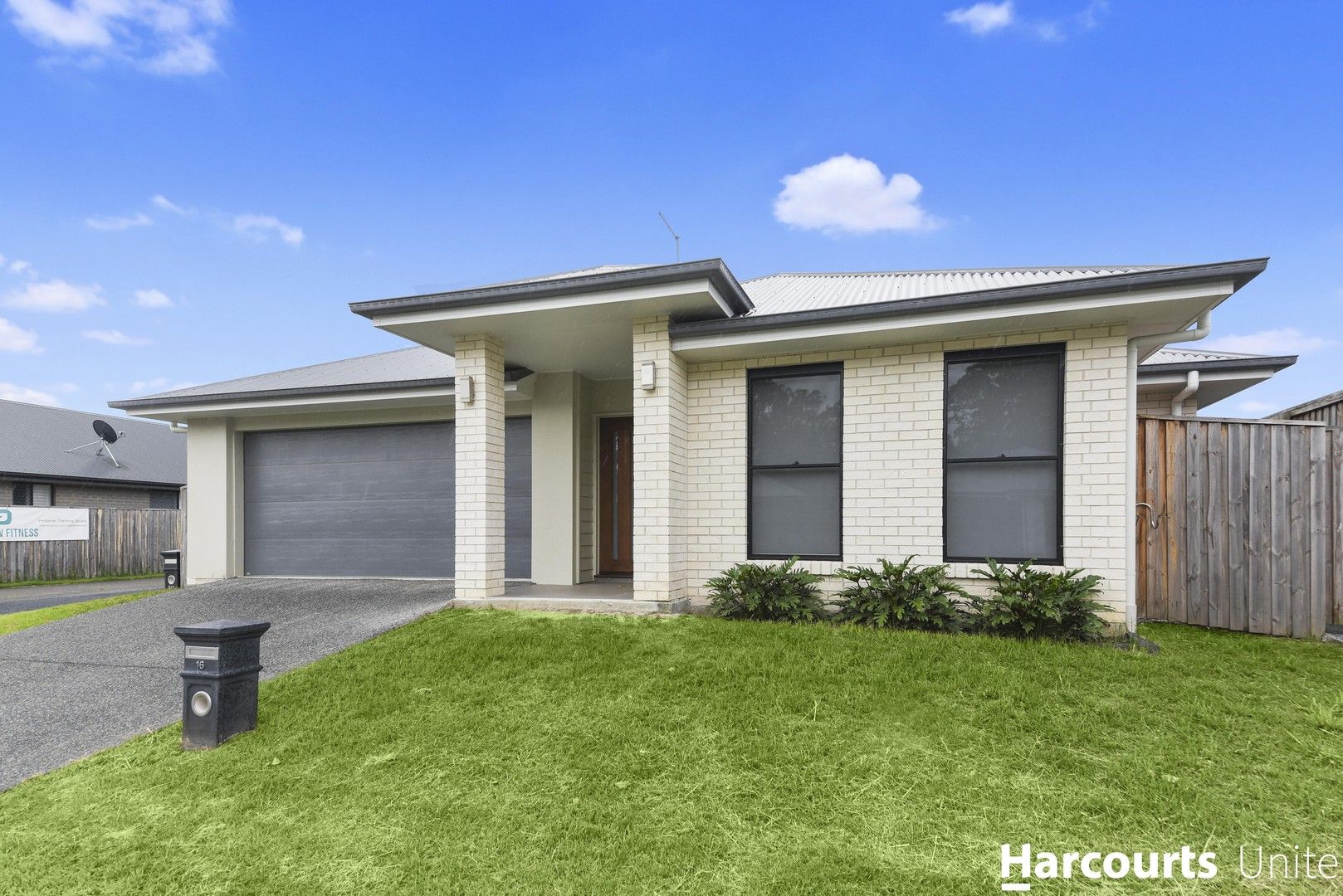 4 bedrooms House in 16 Arcadia Street UPPER CABOOLTURE QLD, 4510