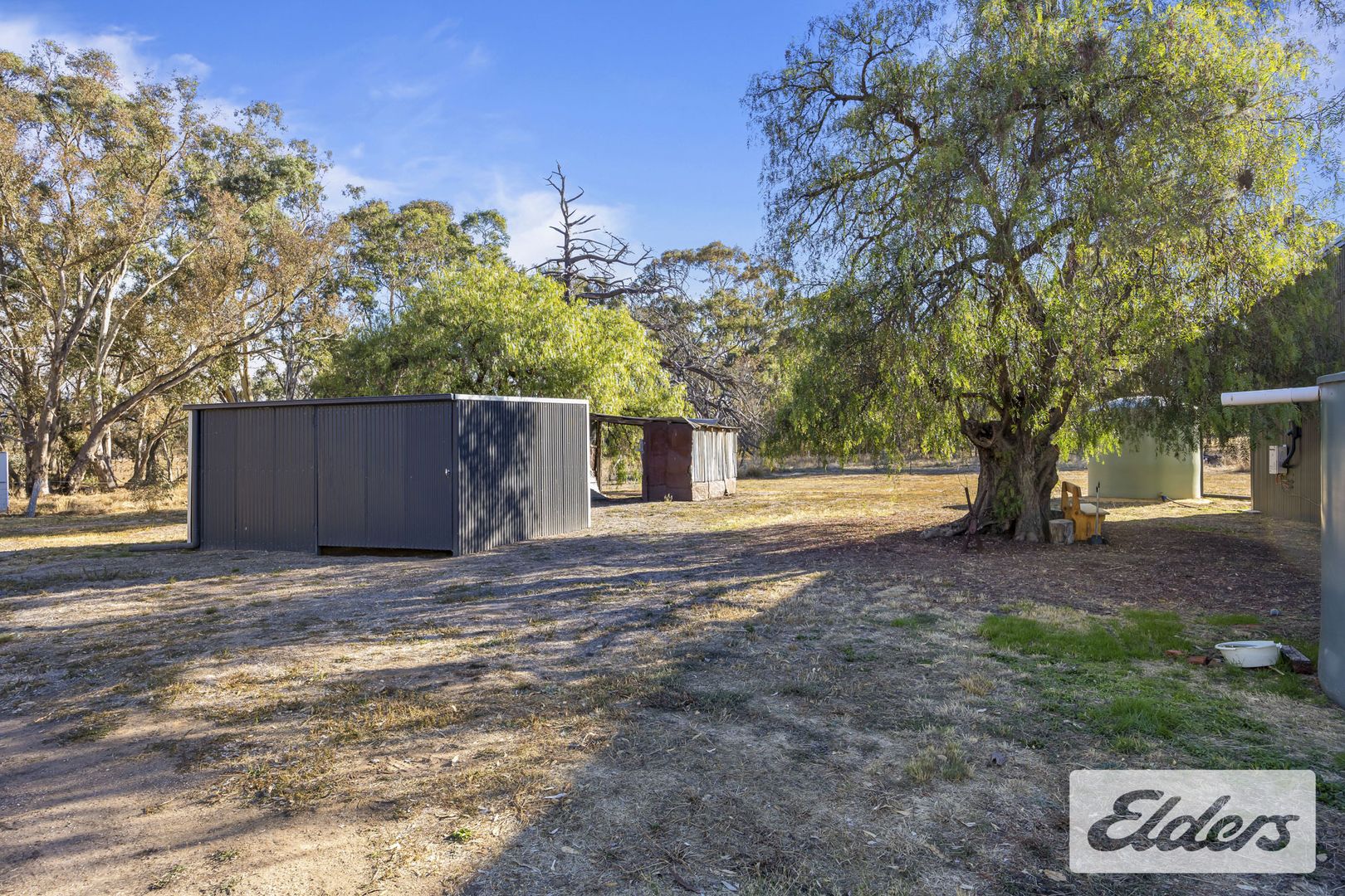 99 Racecourse Road, Redbank VIC 3477, Image 2