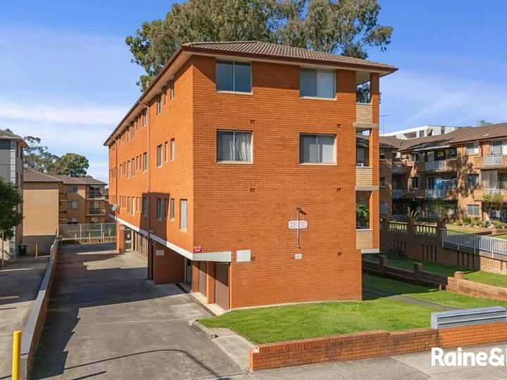 2/28 Nagle Street, Liverpool NSW 2170