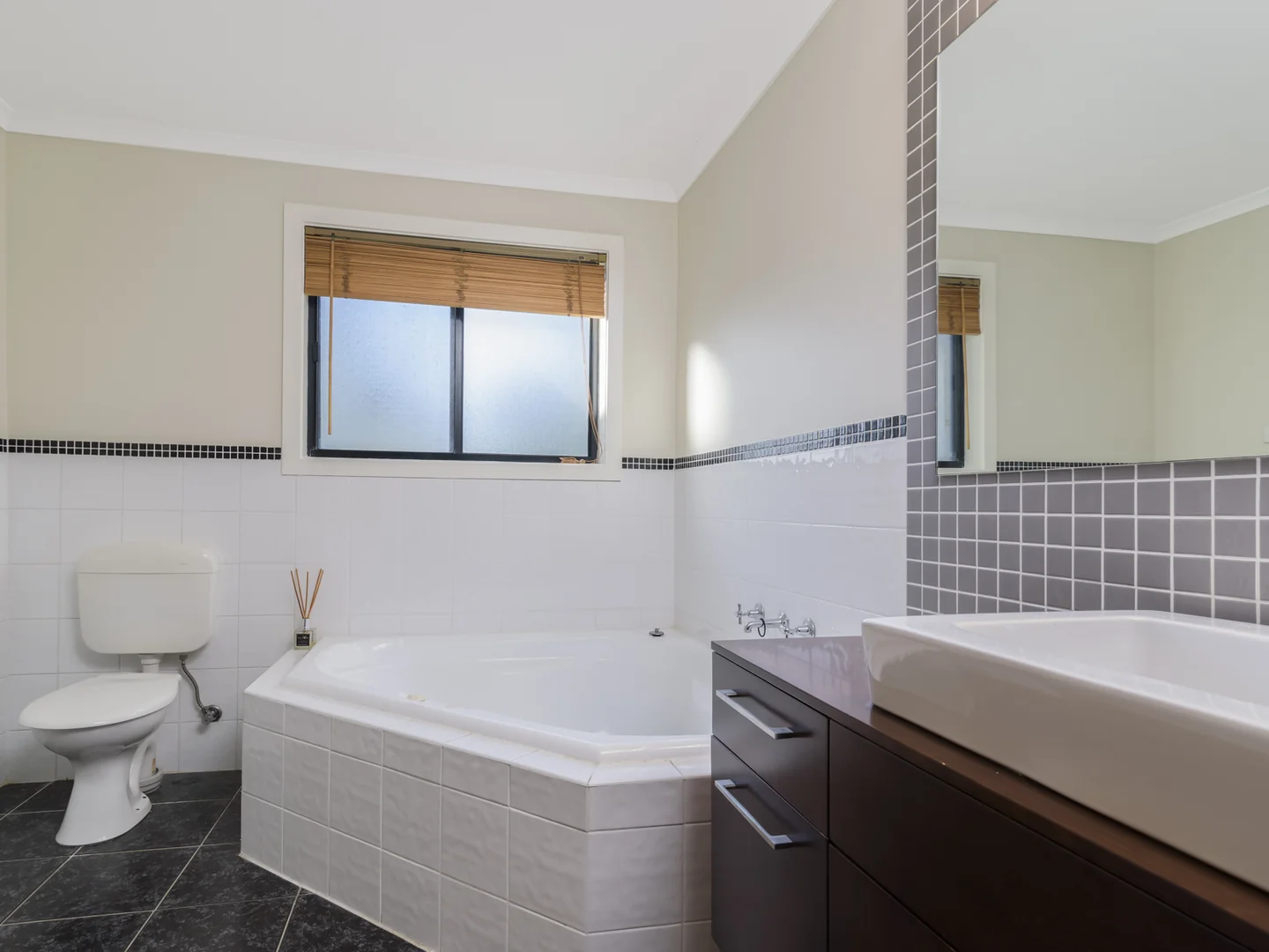 Additional image 6 of 17 School Court, Oak Park VIC 3046