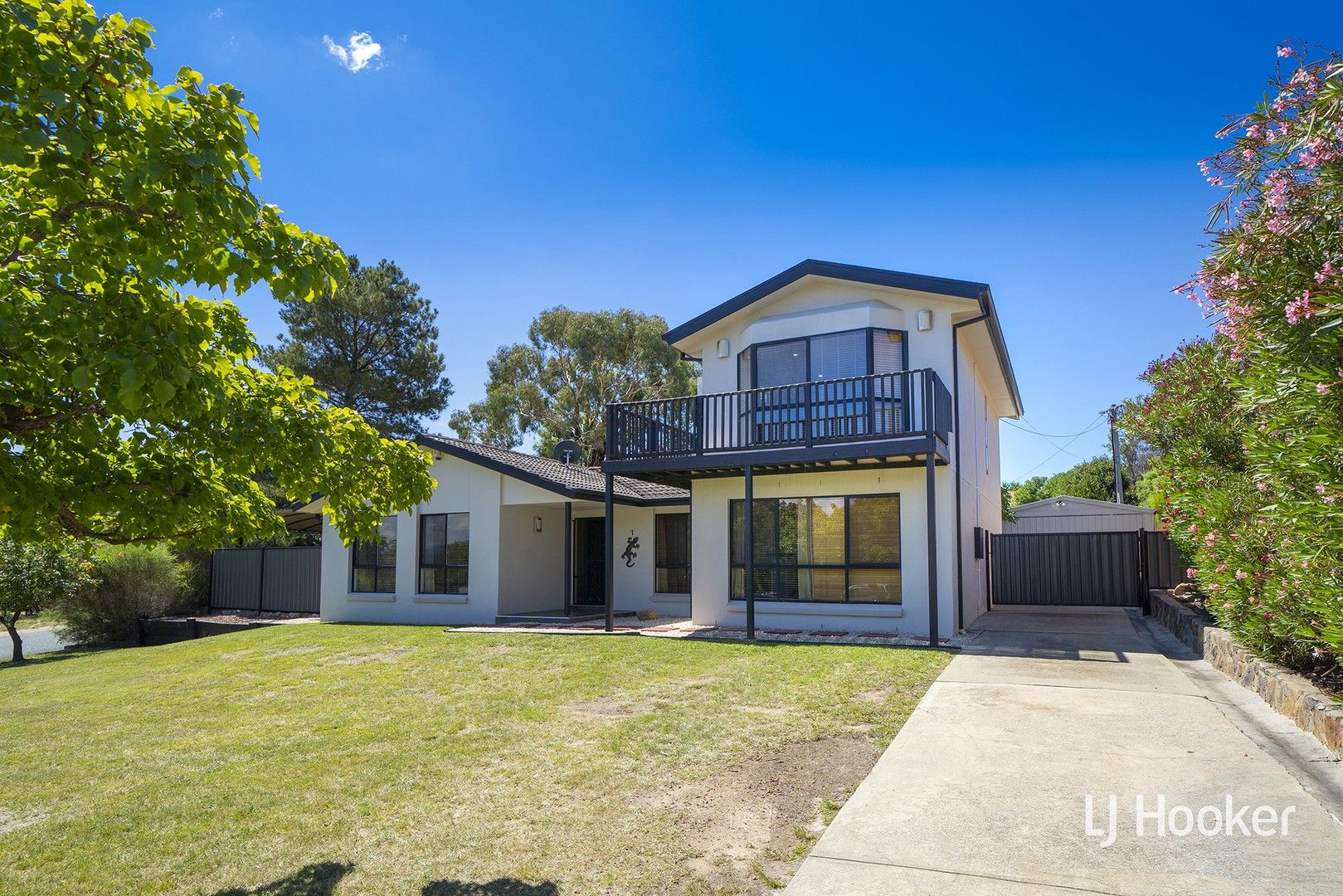 1 Golding Place, Chisholm ACT 2905, Image 0