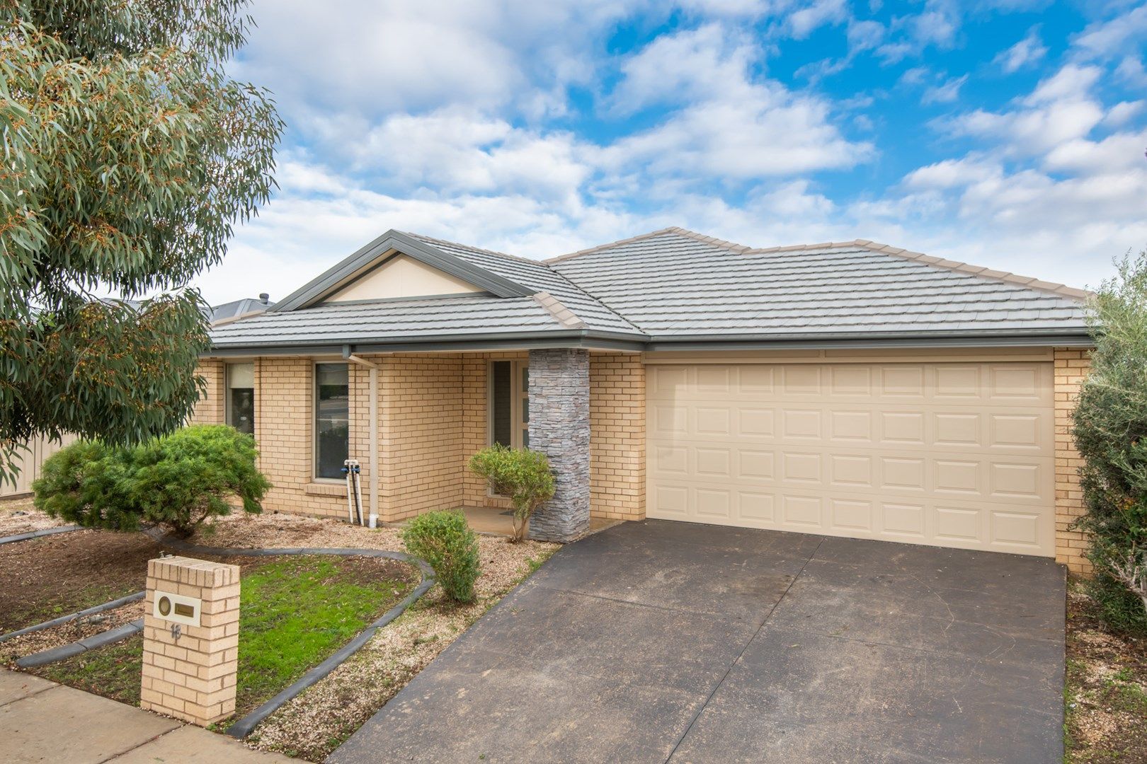 18 CIMMARON WAY, Kialla VIC 3631, Image 0