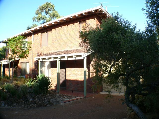 3 bedrooms House in 9A /79 Macleod Road APPLECROSS WA, 6153