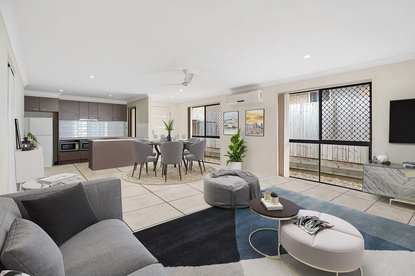 3 bedrooms Duplex in 1/6 Duporth Cres DAKABIN QLD, 4503