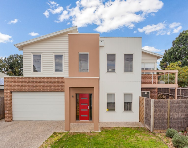 1/4 Marcus Street, Highton VIC 3216