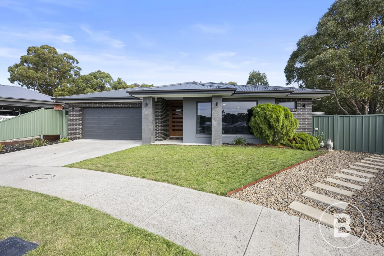 8 Boyd Court, Canadian VIC 3350