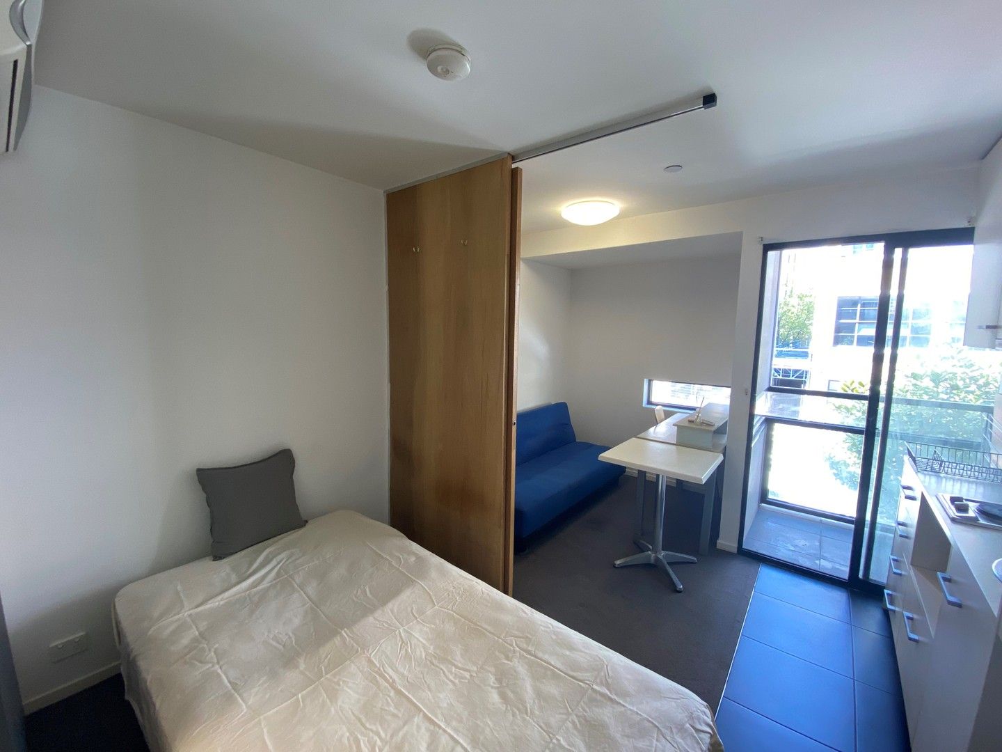 1 bedrooms Apartment / Unit / Flat in 216/188 Peel Street NORTH MELBOURNE VIC, 3051