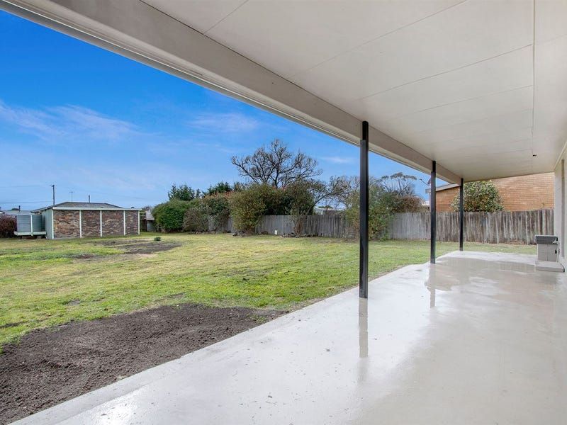 11 O'DONNELL AVENUE, Guyra NSW 2365, Image 1