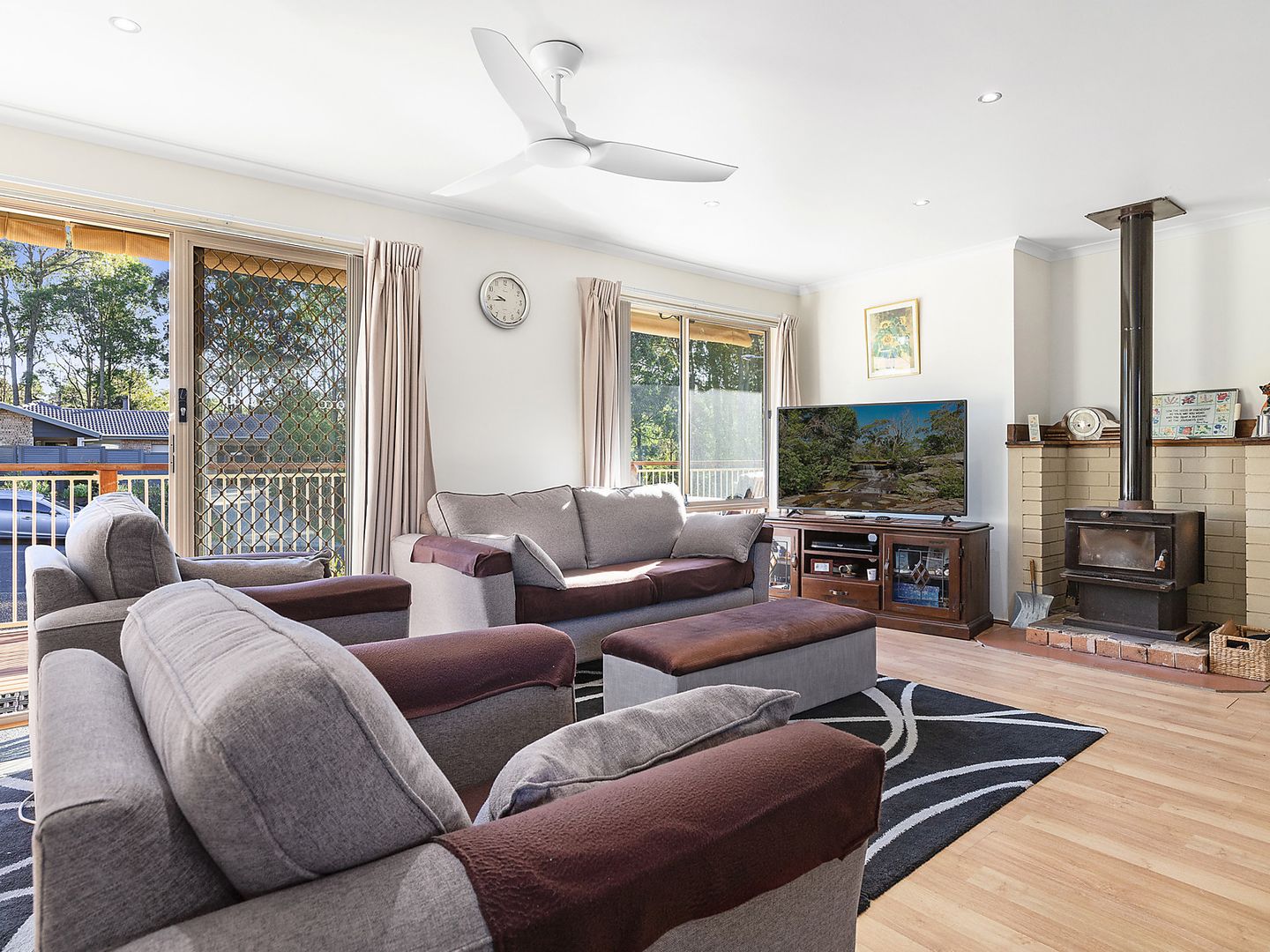 7 The Outlook Road, Surfside NSW 2536, Image 2