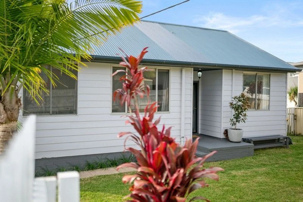 3 Blackbutt Parade, Kotara South NSW 2289