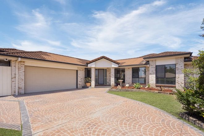 Picture of 27 Hamersley Place, PARKINSON QLD 4115