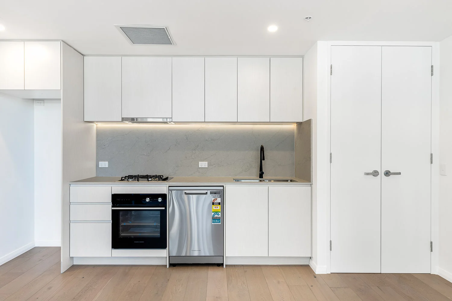 306/80 Regent Street, Kogarah NSW 2217