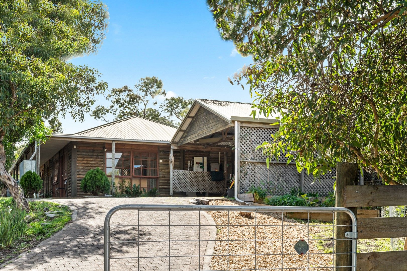 18 Altman Avenue, Victor Harbor SA 5211, Image 0