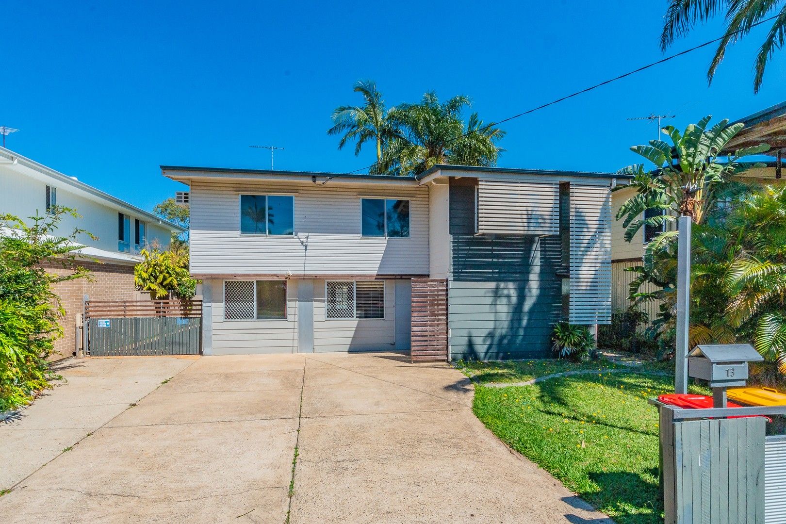 4 bedrooms House in 13 Grace Street SCARBOROUGH QLD, 4020
