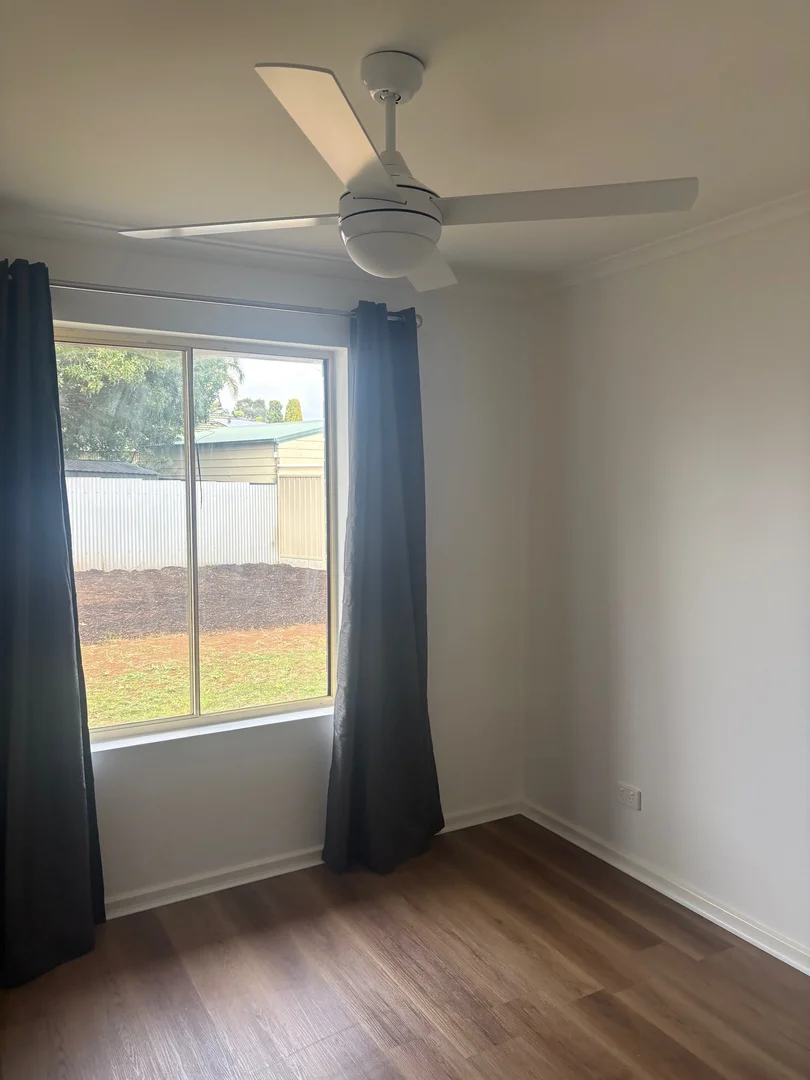 Additional image 5 of 4/4-6 Lisbon Road, Craigmore SA 5114