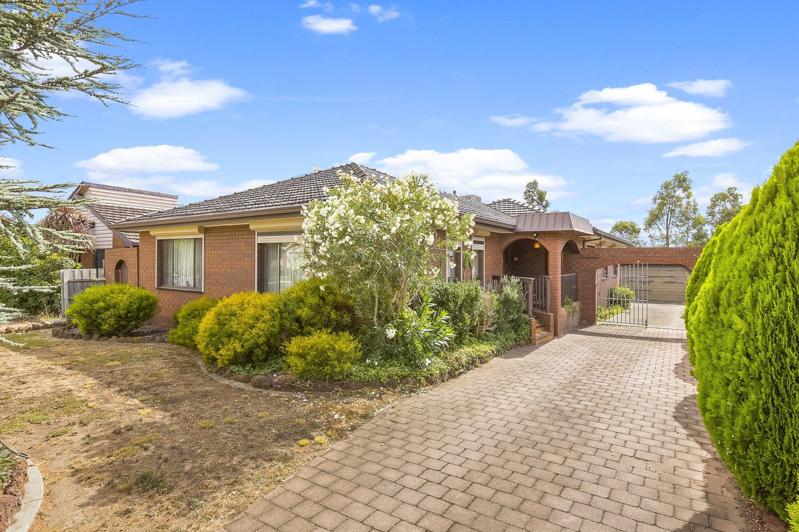 16 Broula Court, Taylors Lakes VIC 3038, Image 0