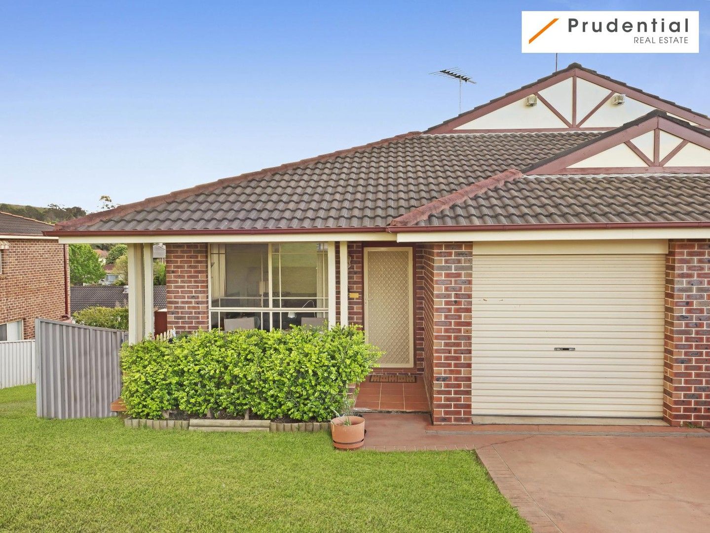 1/45 Frontignan Street, Eschol Park NSW 2558, Image 0