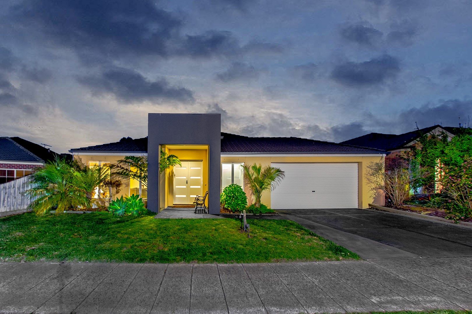 10 Hopegood Place, Lynbrook VIC 3975, Image 0