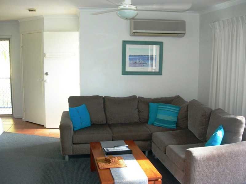 Unit 18/4 Double Island Drive, Rainbow Beach QLD 4581, Image 1