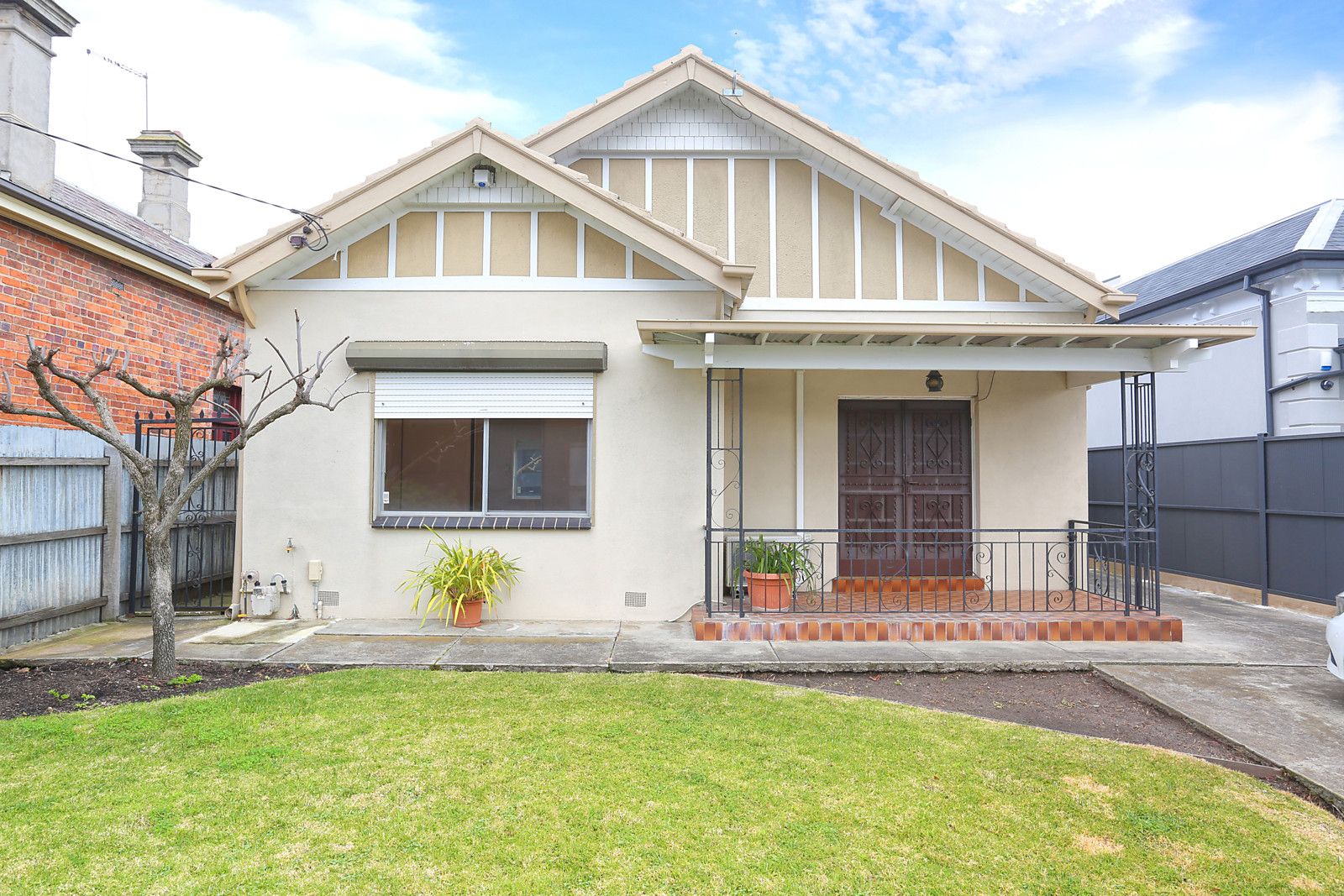 4 bedrooms House in 11 Sydenham Street MOONEE PONDS VIC, 3039