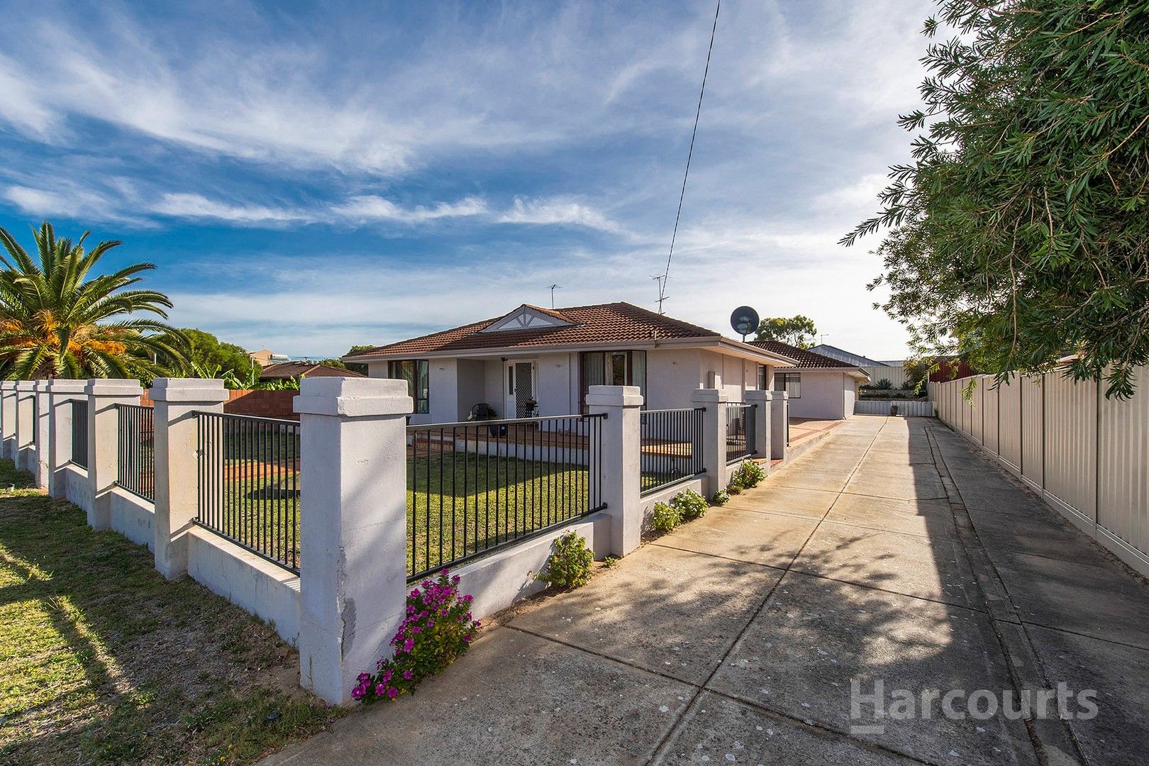 4 bedrooms House in 19 Yaringa Street GOLDEN BAY WA, 6174