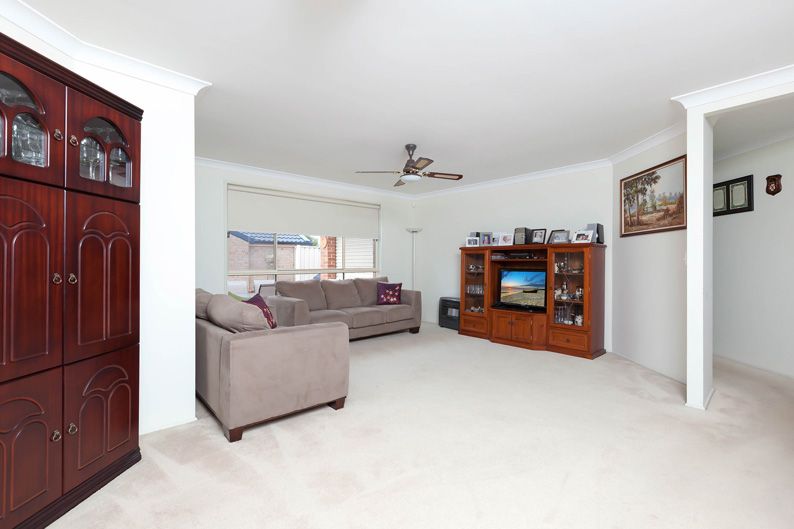 13 Hannam Place, ENGLORIE PARK NSW 2560, Image 1