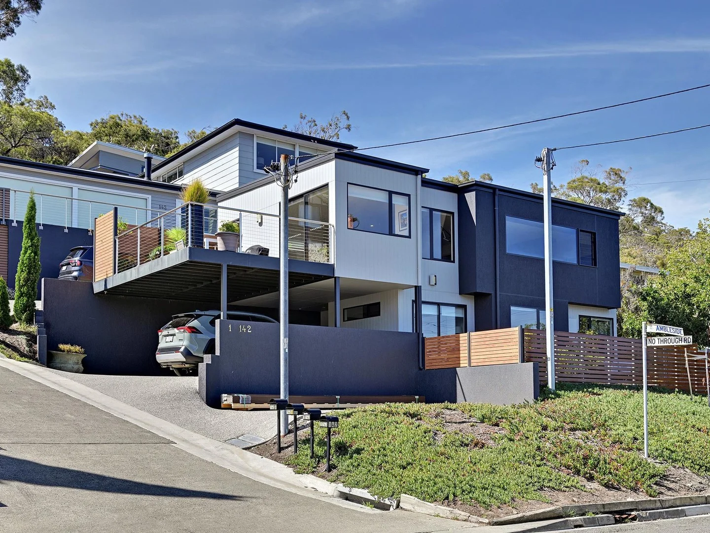 1/142 Derwent Avenue, Lindisfarne TAS 7015