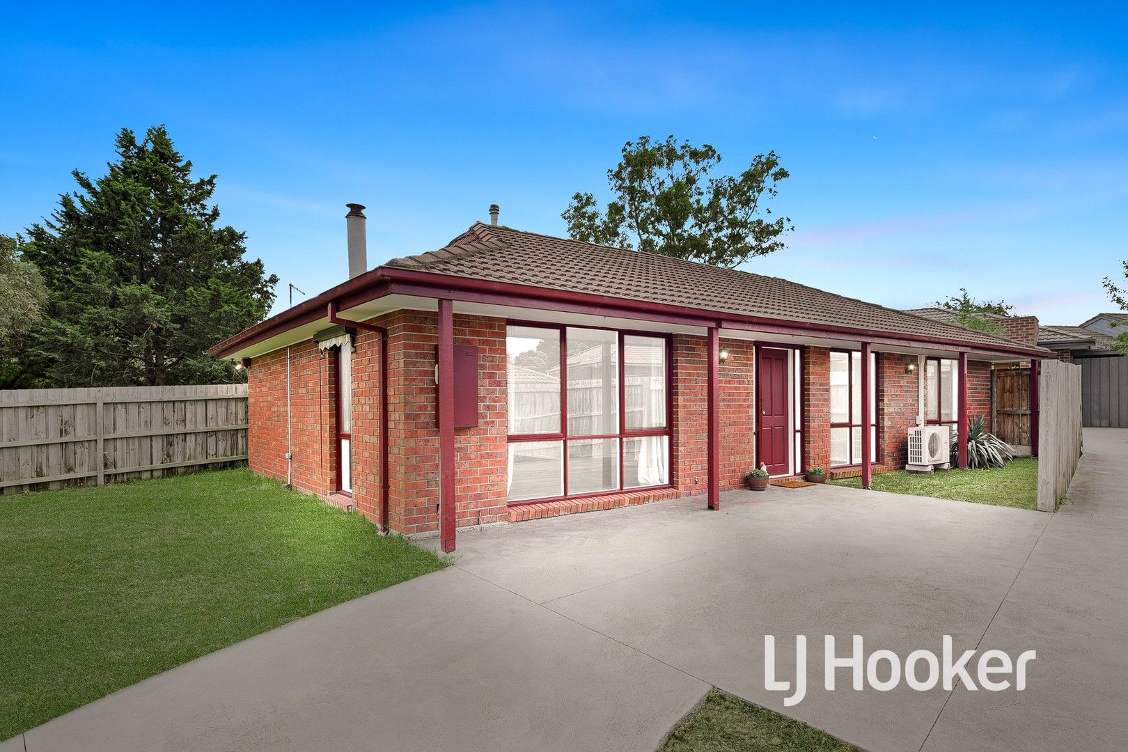 3 bedrooms Apartment / Unit / Flat in 27 Sarah Place HAMPTON PARK VIC, 3976