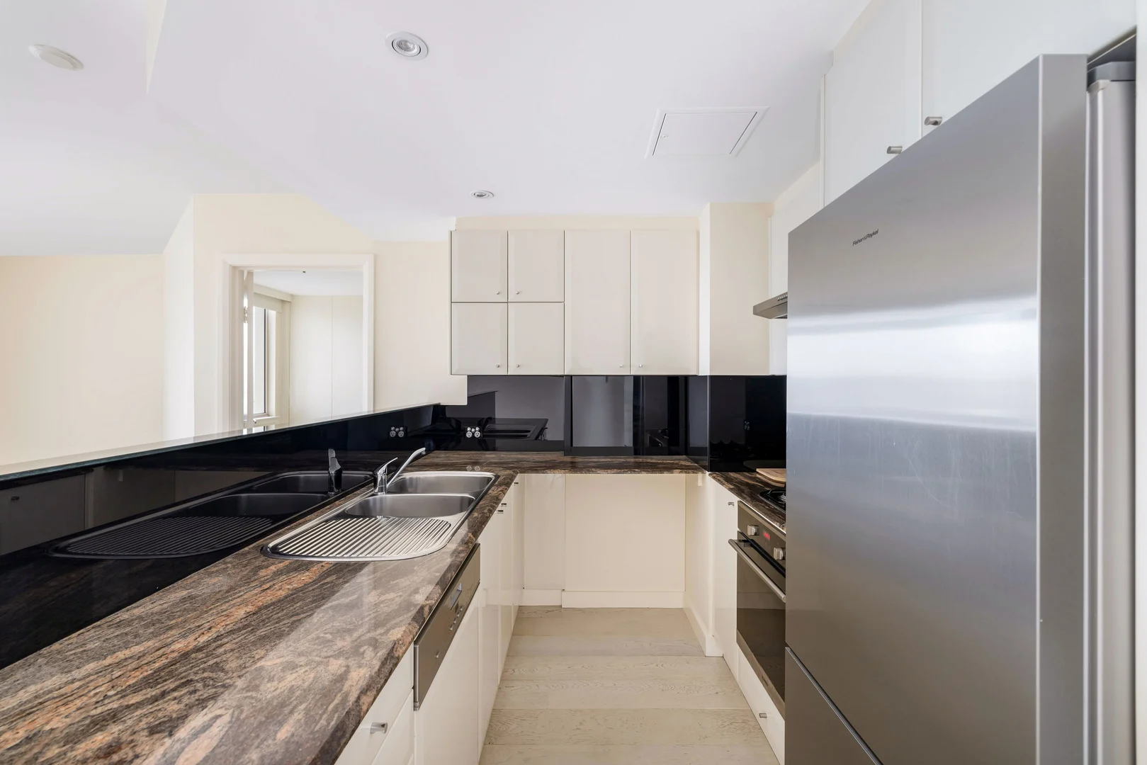 Additional image 5 of 1112/63 Crown Street, Woolloomooloo NSW 2011