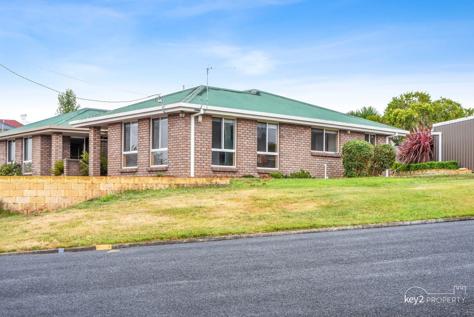 2 bedrooms Apartment / Unit / Flat in 51 Weston Street DELORAINE TAS, 7304