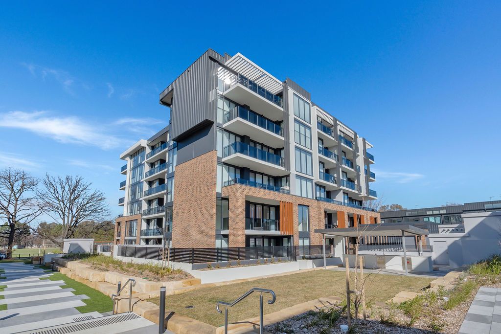 2 bedrooms Apartment / Unit / Flat in 35/39 McIntyre Street NARRABUNDAH ACT, 2604